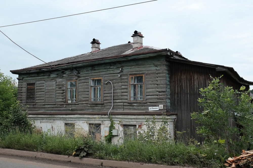 360 аварийных домов расселят в Кировской области