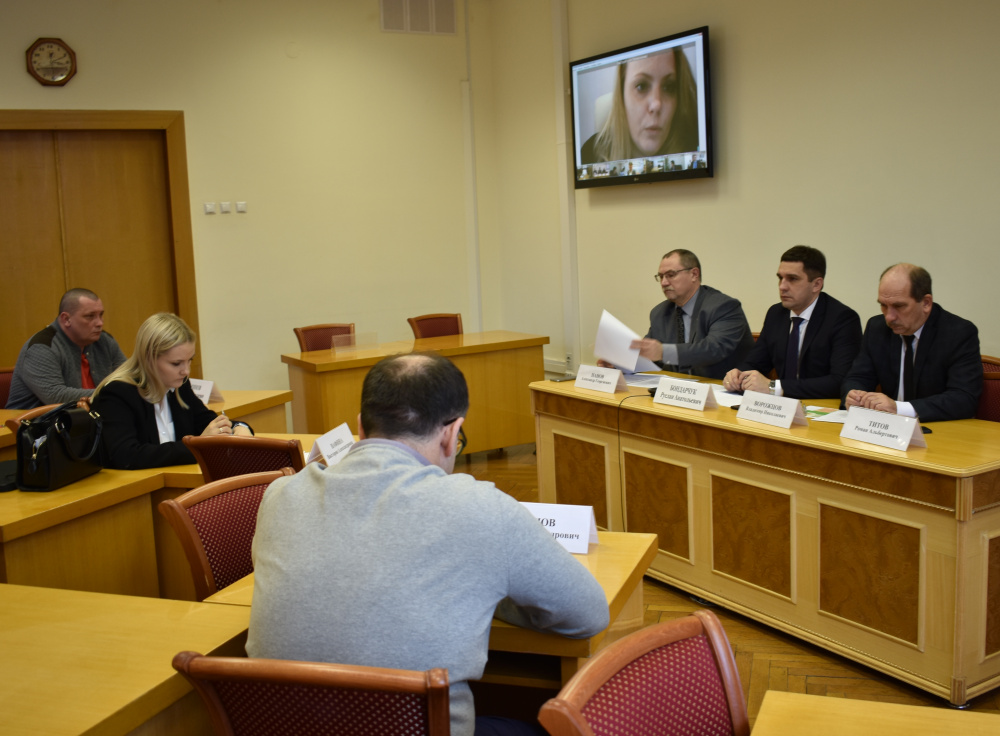 Руслан Бондарчук провел видеоконференцию по вопросам переселения граждан 